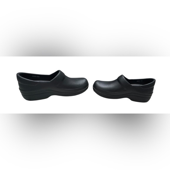 Dual Crocs Comfort Women’s Black Neria Slip-On Clogs: Size 7 - Picture 7 of 11